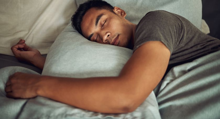 Review Supports Probiotics/Synbiotics for Sleep Support in Trained Athletes